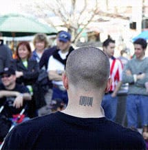 Татуиран баркод на тила