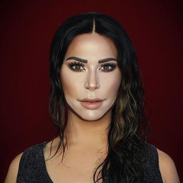 ЕЛИЪТ РЕНЦ И ИЗКУСТВОТО ДА СЕ ПРЕВЪРНЕШ В КОГОТО ПОЖЕЛАЕШ