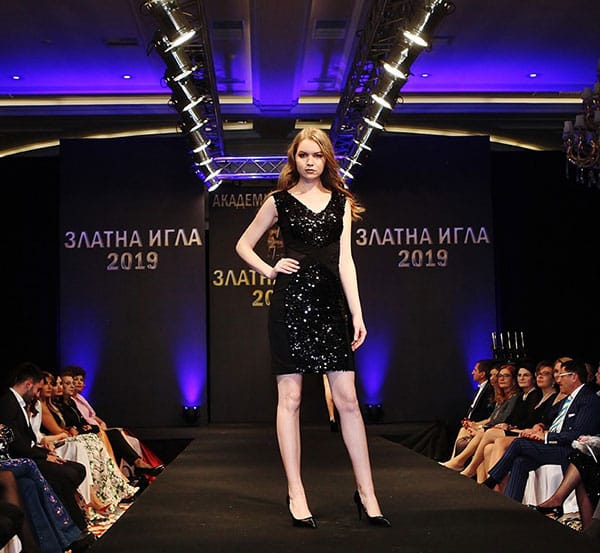 ФАНТАСТИЧЕН РЕВЮ-СПЕКТАКЪЛ ЗА 25-ИЯ РОЖДЕН ДЕН НА ЗЛАТНАТА ИГЛА