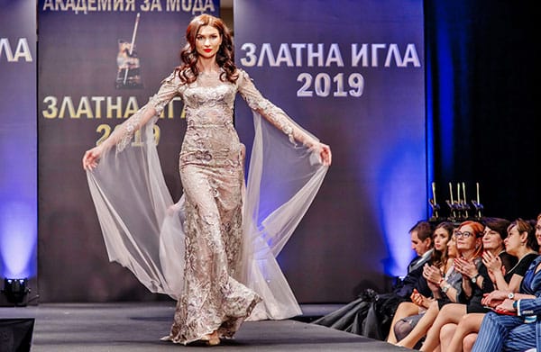 ФАНТАСТИЧЕН РЕВЮ-СПЕКТАКЪЛ ЗА 25-ИЯ РОЖДЕН ДЕН НА ЗЛАТНАТА ИГЛА