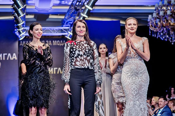 ФАНТАСТИЧЕН РЕВЮ-СПЕКТАКЪЛ ЗА 25-ИЯ РОЖДЕН ДЕН НА ЗЛАТНАТА ИГЛА