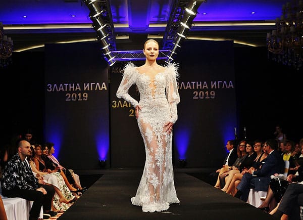 ФАНТАСТИЧЕН РЕВЮ-СПЕКТАКЪЛ ЗА 25-ИЯ РОЖДЕН ДЕН НА ЗЛАТНАТА ИГЛА