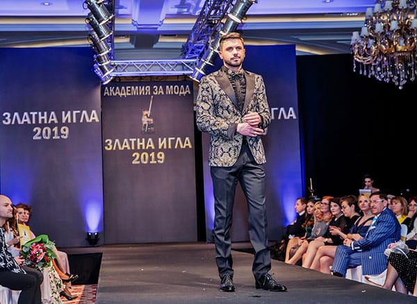 ФАНТАСТИЧЕН РЕВЮ-СПЕКТАКЪЛ ЗА 25-ИЯ РОЖДЕН ДЕН НА ЗЛАТНАТА ИГЛА