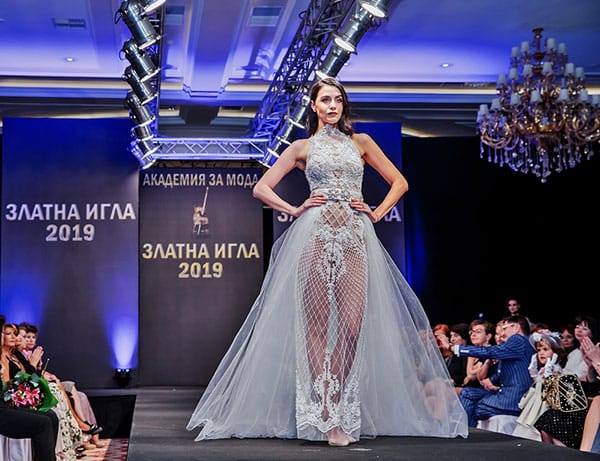 ФАНТАСТИЧЕН РЕВЮ-СПЕКТАКЪЛ ЗА 25-ИЯ РОЖДЕН ДЕН НА ЗЛАТНАТА ИГЛА