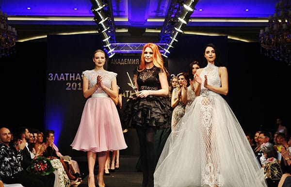 ФАНТАСТИЧЕН РЕВЮ-СПЕКТАКЪЛ ЗА 25-ИЯ РОЖДЕН ДЕН НА ЗЛАТНАТА ИГЛА