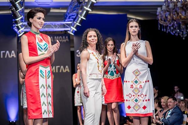 ФАНТАСТИЧЕН РЕВЮ-СПЕКТАКЪЛ ЗА 25-ИЯ РОЖДЕН ДЕН НА ЗЛАТНАТА ИГЛА