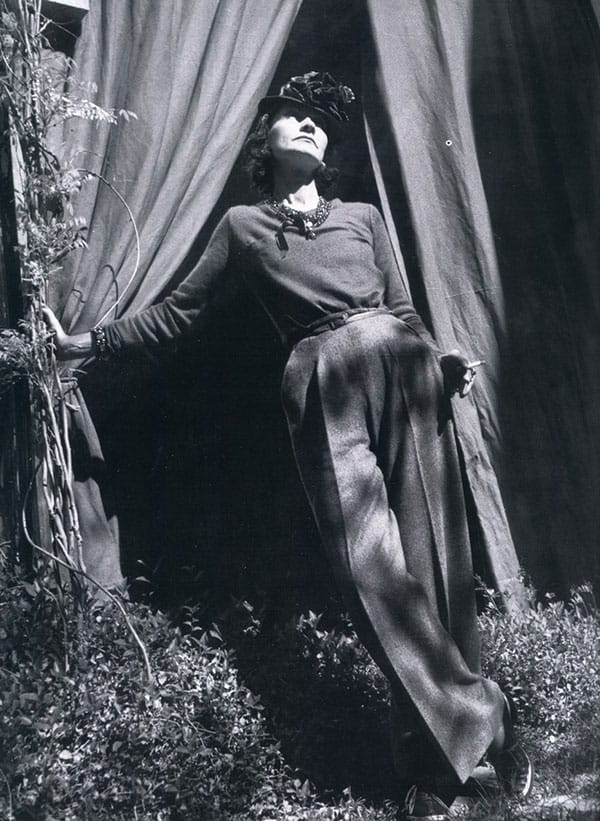 КОКО ШАНЕЛ: ТРИУМФЪТ НА ИЗТЪНЧЕНАТА ПРОСТОТА