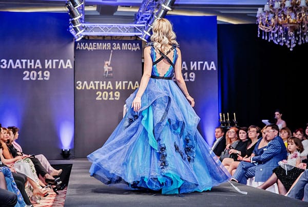 РАДОСЛАВА ЛАЗАРОВА СПЕЧЕЛИ 