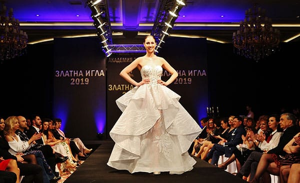 РАДОСЛАВА ЛАЗАРОВА СПЕЧЕЛИ 