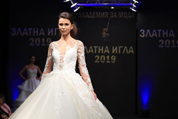 РАДОСЛАВА ЛАЗАРОВА СПЕЧЕЛИ 