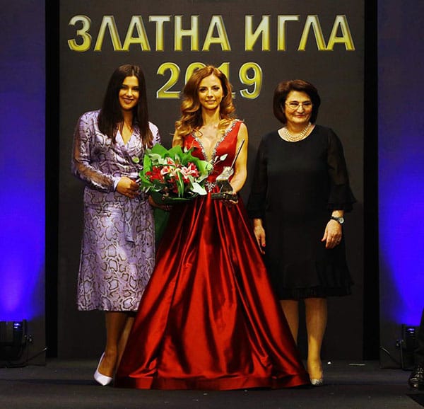 РАДОСЛАВА ЛАЗАРОВА СПЕЧЕЛИ 