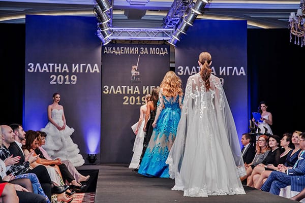 РАДОСЛАВА ЛАЗАРОВА СПЕЧЕЛИ 