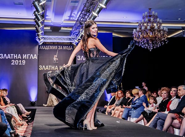 РАДОСЛАВА ЛАЗАРОВА СПЕЧЕЛИ 