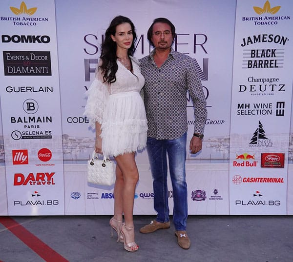 МОРСКИ БРИЗ И МОДНИ ТЕНДЕНЦИИ НА SUMMER FASHION WEEKEND