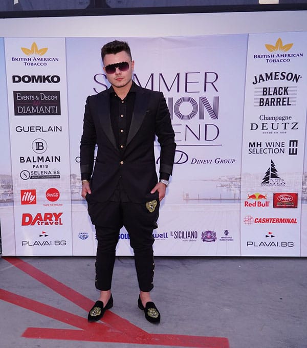 МОРСКИ БРИЗ И МОДНИ ТЕНДЕНЦИИ НА SUMMER FASHION WEEKEND