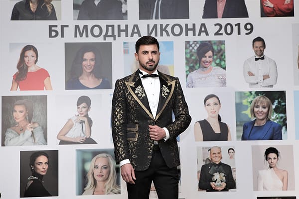 CLUB & CEREMONY: ЕЛЕГАНТНОСТ, КРАСОТА И БЕЗУПРЕЧНО СВЕТСКО ПРИСЪСТВИЕ