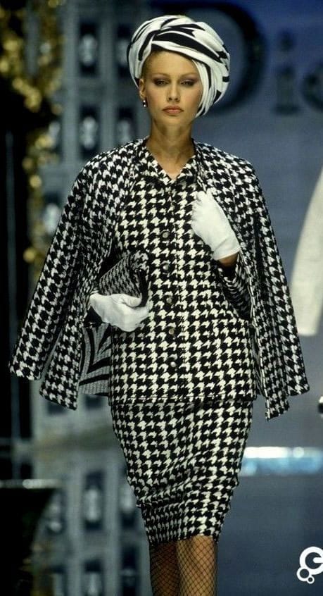 ПЕПИТЪТ, БЕЛЯЗАЛ МОДНА КЪЩА