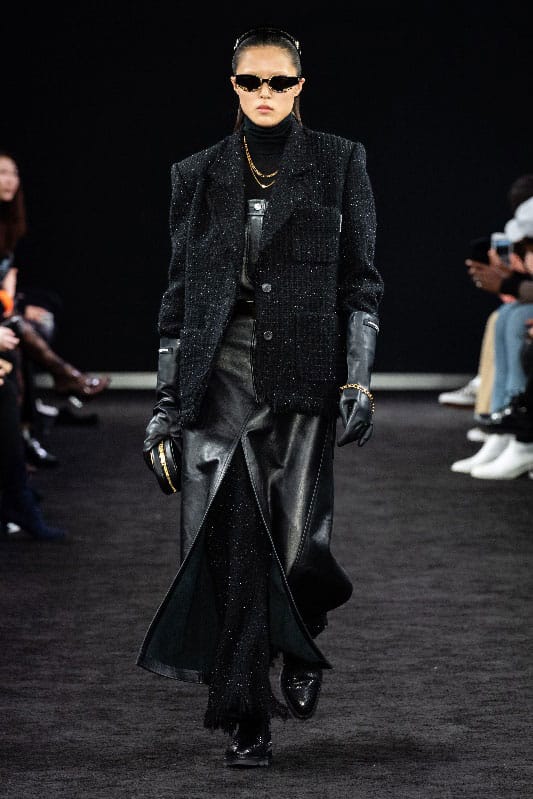 НЕОН, ЦВЕТЯ, КАРЕ И ОЩЕ ИЗНЕНАДИ В ЕДИН АРТИСТИЧЕН МИКС