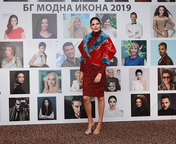 БЪЛГАРСКИ И ЧУЖДЕСТРАННИ МЛАДИ ДИЗАЙНЕРИ ПОКАЗАХА СВОИ ТВОРЕНИЯ НА БГ МОДНА ИКОНА 2019