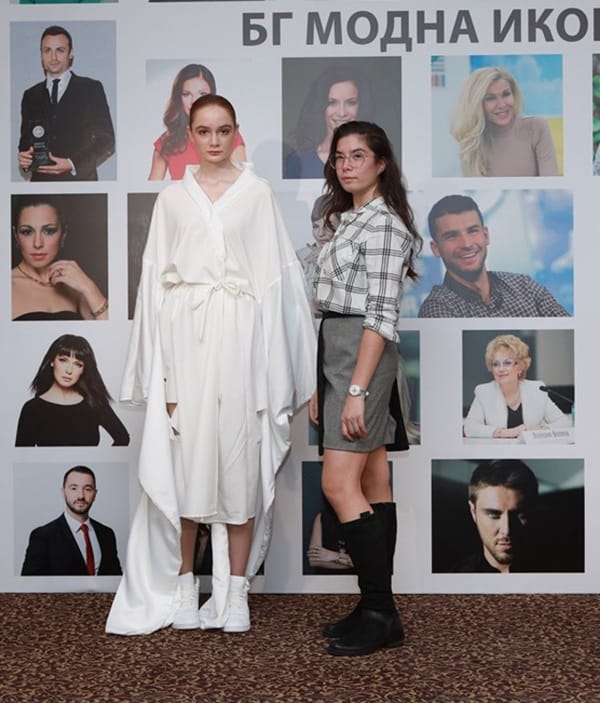 БЪЛГАРСКИ И ЧУЖДЕСТРАННИ МЛАДИ ДИЗАЙНЕРИ ПОКАЗАХА СВОИ ТВОРЕНИЯ НА БГ МОДНА ИКОНА 2019