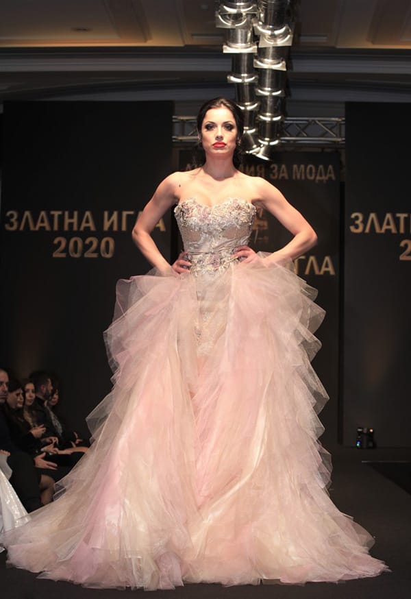 Златна игла