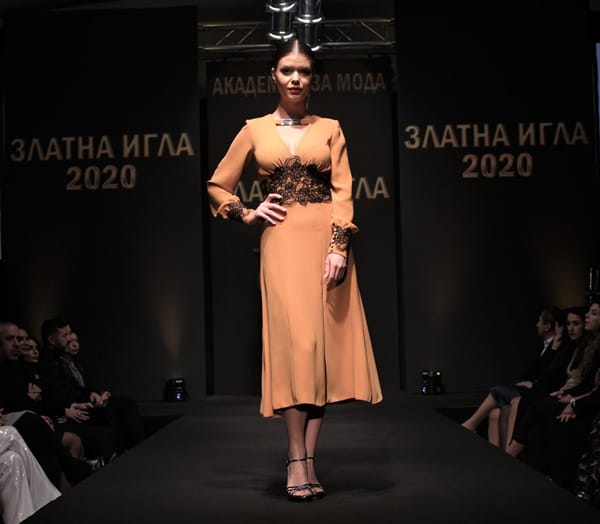 Златна игла