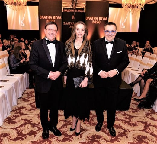 Испанската благородничка за първи път показа авторски бижута в уникално ревю