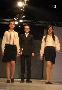 ретроспекция на ученически униформи