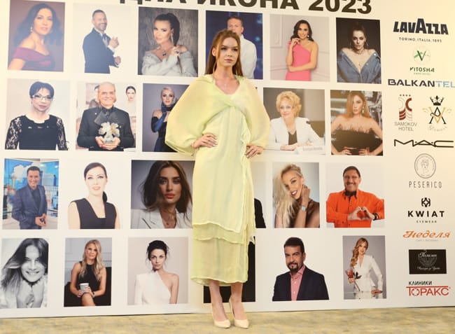 Утвърдени и дебютиращи модни дизайнери показаха своите най-нови колекции