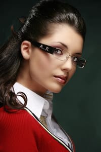 Диоптричните очила са новият хитов аксесоар