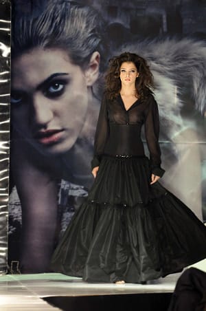 Модели на Виргиния Здравкова от колекция „Лаваца”