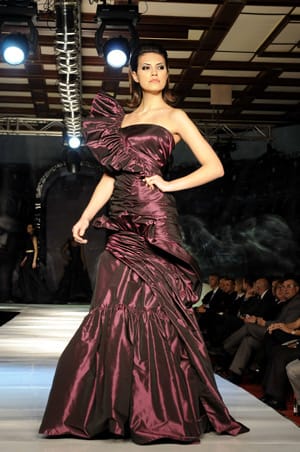 Модели на Виргиния Здравкова от колекция „Лаваца”