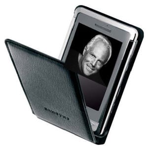 Samsung Armani SGH- P520, който бе представен на седмицата на модата в Милано, заедно с колекцията на Джорджо Армани ( есен/ зима 2007 )