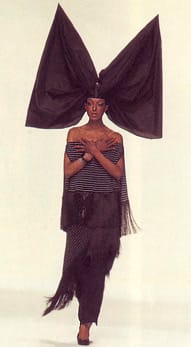 ИСЕЙ МИЯКЕ ИЛИ КОГАТО ИЗТОКЪТ СРЕЩА ЗАПАДА