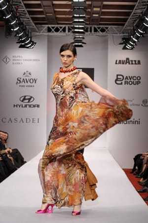 Предложения на “Жени стил” от колекция “Слънчева жена”, пролет-лято 2009