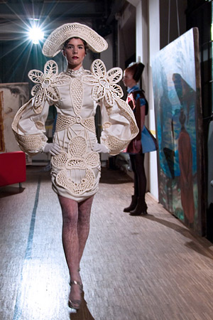 КО-ЕВОЛЮЦИЯ В МОДАТА ВДЪХНОВЕНА ОТ КУБИЗМА