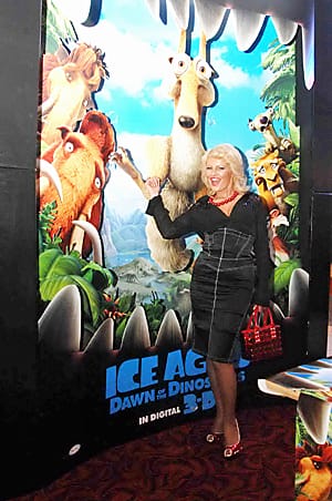 СМЯХ И ЗАБАВЛЕНИЯ В “ЗОРАТА НА ДИНОЗАВРИТЕ”