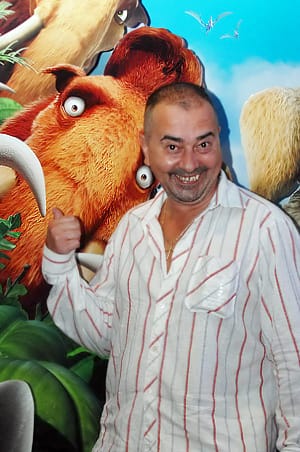 СМЯХ И ЗАБАВЛЕНИЯ В “ЗОРАТА НА ДИНОЗАВРИТЕ”