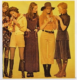 ШАПКАТА – МОДНИЯТ ПРИЯТЕЛ НА ЛЯТОТО