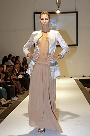 Модел на Боян Кузески.