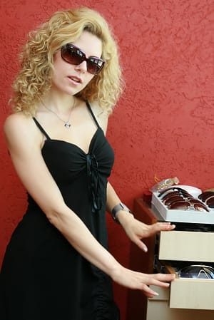 ОЧИЛАТА НА ДЕСИ БАНОВА? “KWIAT”, РАЗБИРА СЕ!