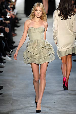 Джесика Стам