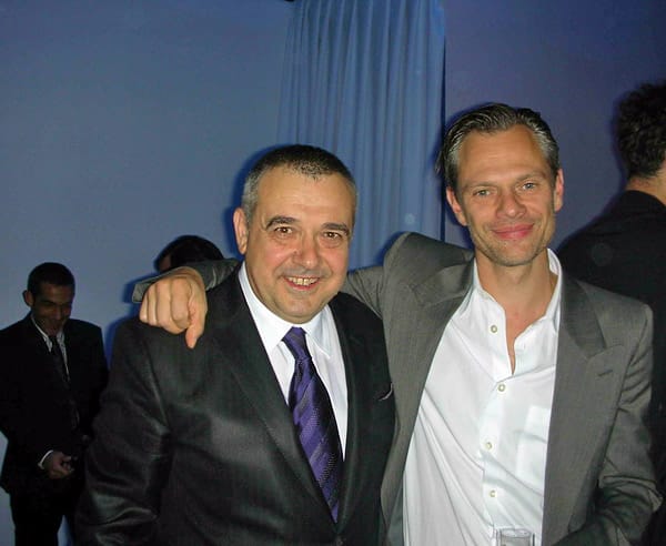  МАЙЛС ОЛДРИДЖ: АЗ ВИНАГИ ТЪРСЯ ЛИЦЕ, КОЕТО Е ПО-СКОРО ИНТЕРЕСНО, А НЕ ПРОСТО КРАСИВО” 