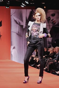 на показ: добрата – лошата