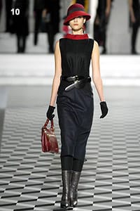 Марк Джейкъбс залага на викторианските клош-шапки