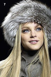 РЁР°РїРєР° С‚РёРї вЂњСЂСѓСЃРєР° Р·РёРјР°вЂќ РѕС‚ РєРѕР»РµРєС†РёСЏС‚Р° РЅР° РњР°Р№РєСЉР» РљРѕСЂСЃ