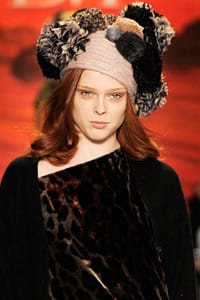 ШАПКАТА – ФУТУРИСТИЧНА ПРОВОКАЦИЯ ЗА НАЙ-СМЕЛИТЕ