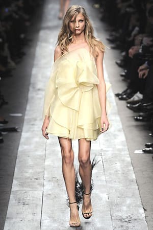 Деликатност в хипнотични цветове