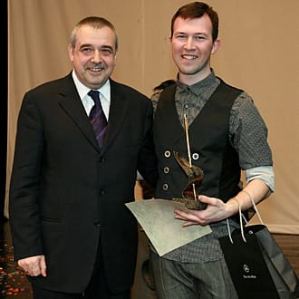 КОНКУРС ЗА МЛАДИ ДИЗАЙНЕРИ „РИЧМАРТ ИНОВЕЙШЪН”