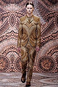 Последно от Маккуин: колекция мъжко бельо